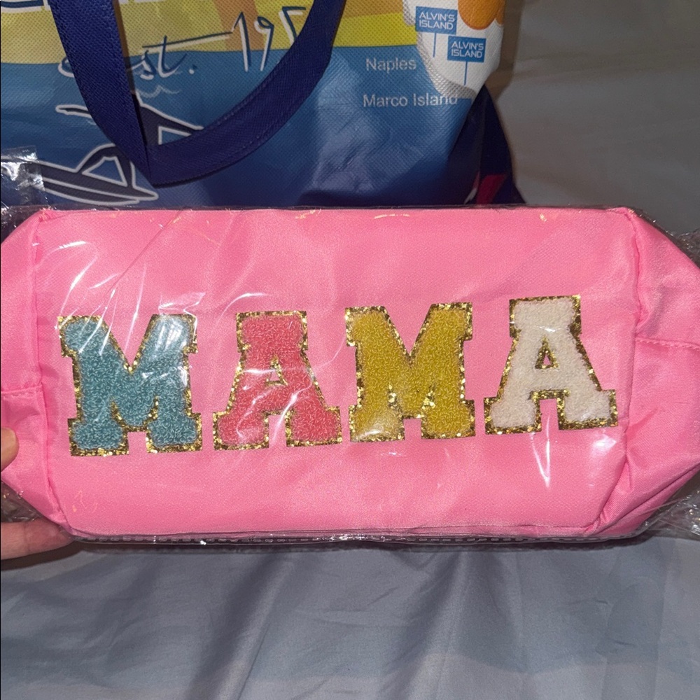 Pink 'MAMA' Cosmetic Bag